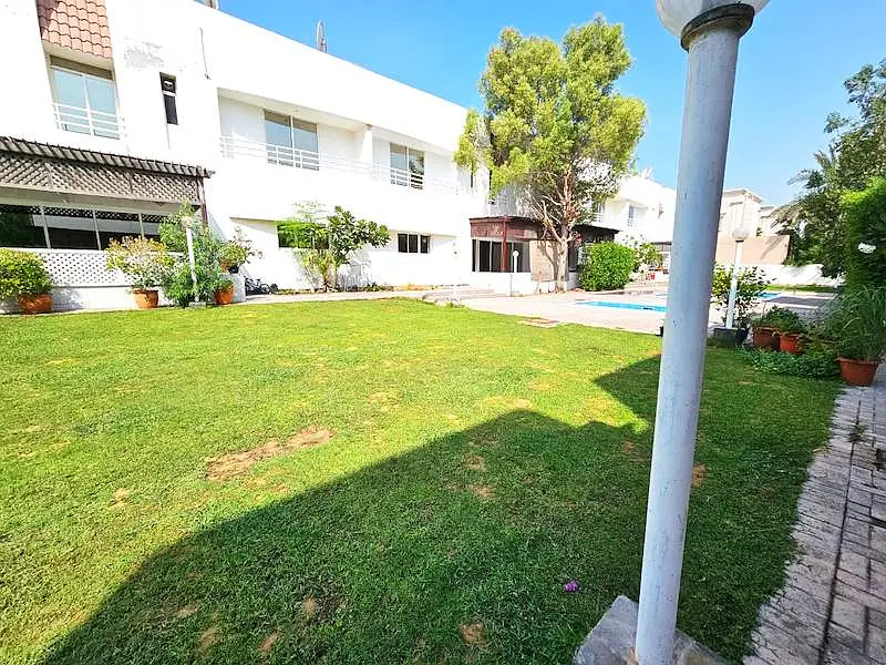 Perfect Layout | 4BR Villa Shared Pool| Prime Area