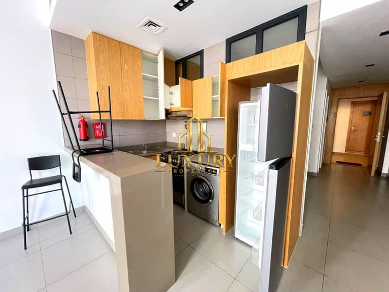 3 Partition Studio | Al Mamsha | AED 39,000 Yearly | WM, Fridge & Cooking Range Installed