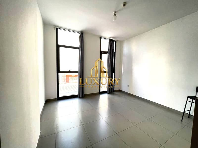 10 Partition Studio | Al Mamsha | AED 39,000 Yearly | WM, Fridge & Cooking Range Installed