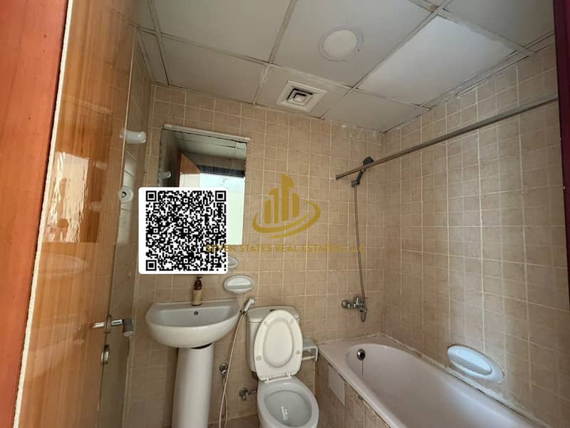 6 a2cd2dcd-4a9c-4c9f-b48b-80580ed4b525. jpg