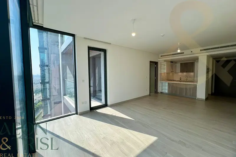Huge 2BR | High Floor | Open View | Ready to Move