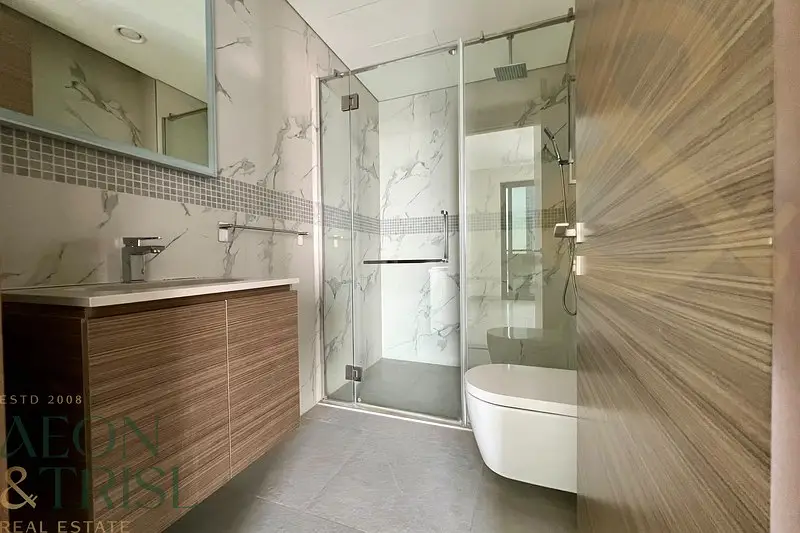 1BR | High Floor | Skyline View | Unfurnished