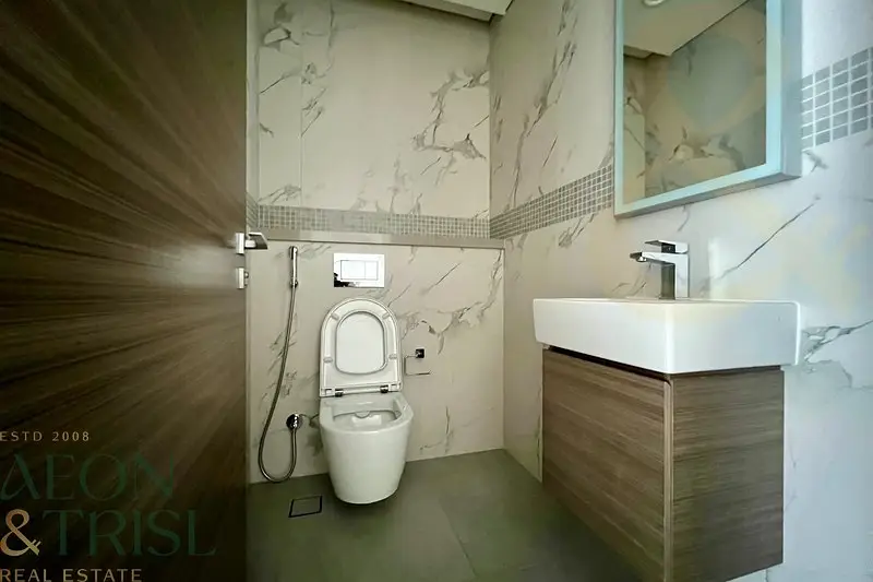 1BR | High Floor | Skyline View | Unfurnished
