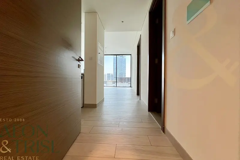 1BR | High Floor | Skyline View | Unfurnished
