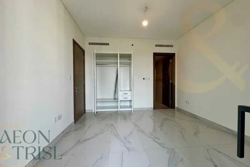 Huge 2BR | High Floor | Open View | Ready to Move