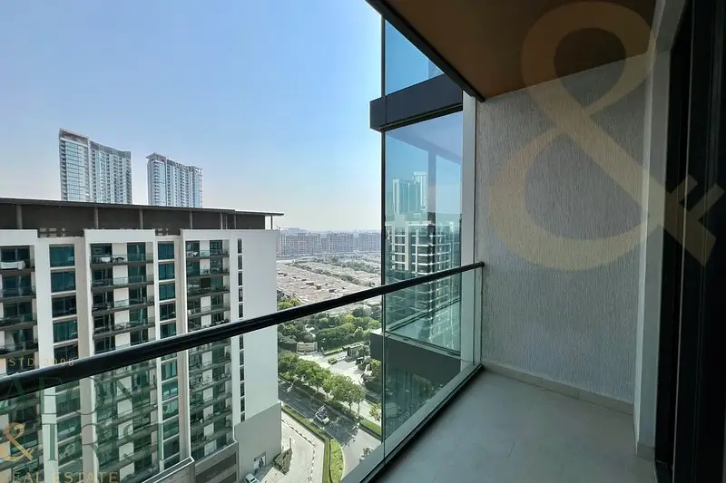 Huge 2BR | High Floor | Open View | Ready to Move