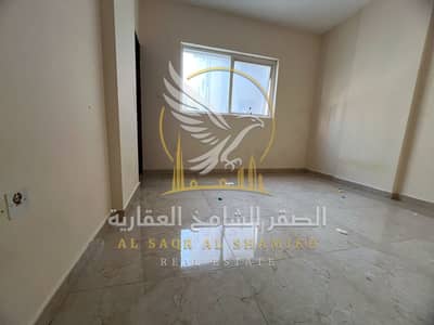 1 habitación Apartamento para en Alquiler en Al Qulayaah, Sharjah - apartment-for-rent-1-bedroom-alqlyah-alsharqh-property-01. jpg