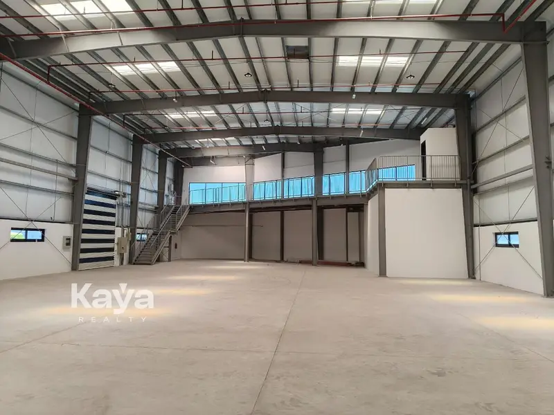 8,000 Sq. Ft. Insulated Warehouse | 120 kW Power