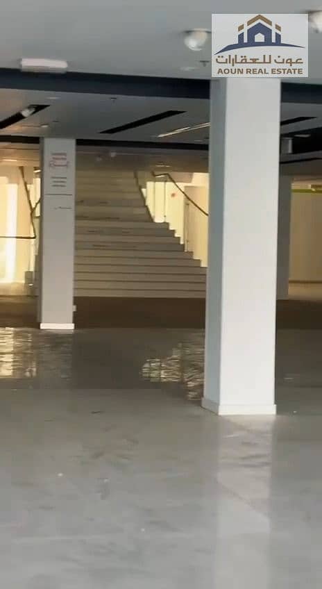 5 WhatsApp Video 2026-10-15 at 11.23. 00 AM_frame_0-07. jpg