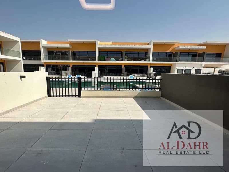 SPACIOUS STUDIO I FULLY FURNISHED I POOL& GYM