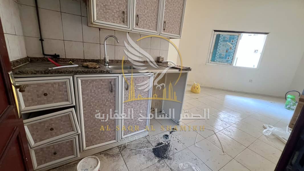 4 استوديو-للا-يجار-0-غرف-البوطينة-الشارقة-صورة-العقار-re-001-02. jpg