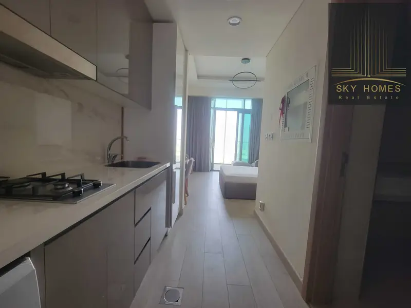 Huge size furnished studio apartment available for rent just in 50k in 4cheques with all amenities free