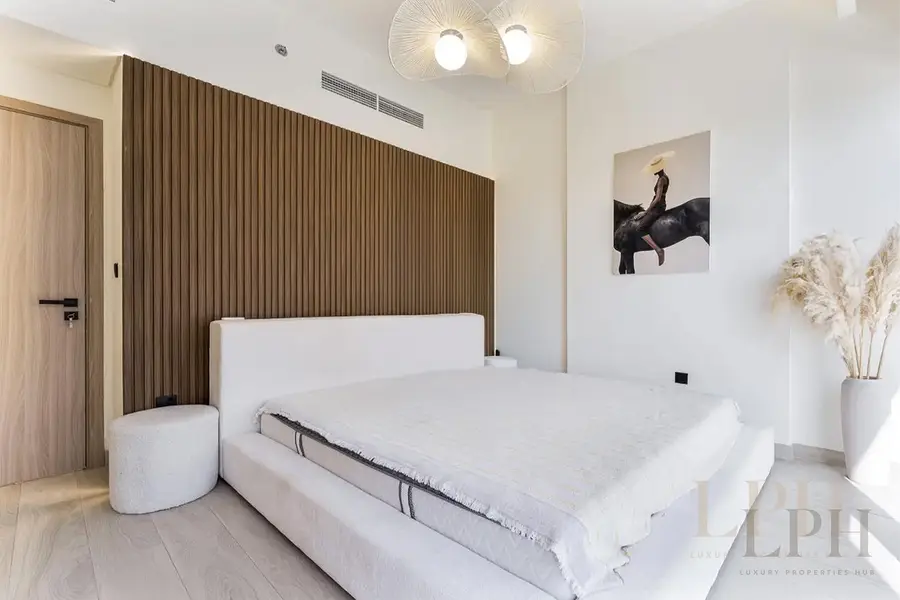 Renovated | Spacious | Pool View