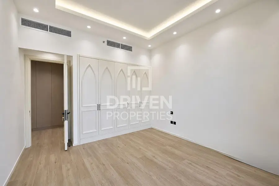 Vacant | Upgraded | Burj View | Spacious Apt