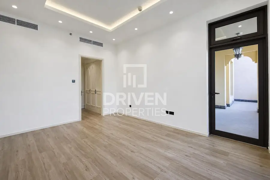 Vacant | Upgraded | Burj View | Spacious Apt