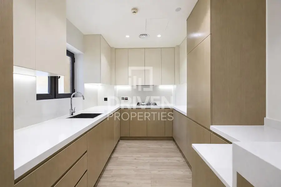Vacant | Upgraded | Burj View | Spacious Apt