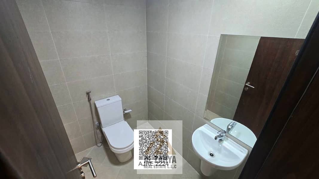 10 dbb0c80e-5567-4748-b191-71e8a7bc2bba. jpg