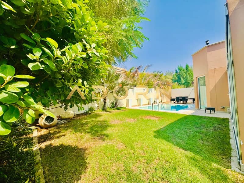 Independent Villa | Private pool & Garden | Spacious