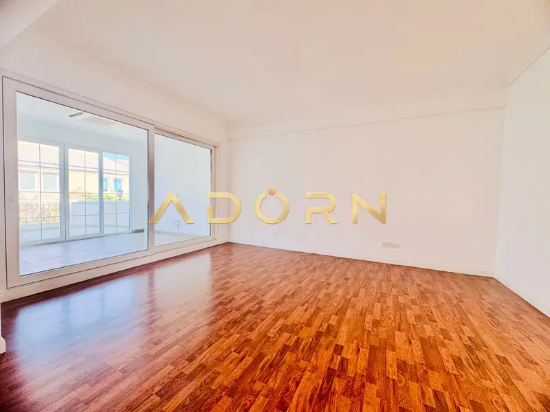 Independent Villa | Private pool & Garden | Spacious