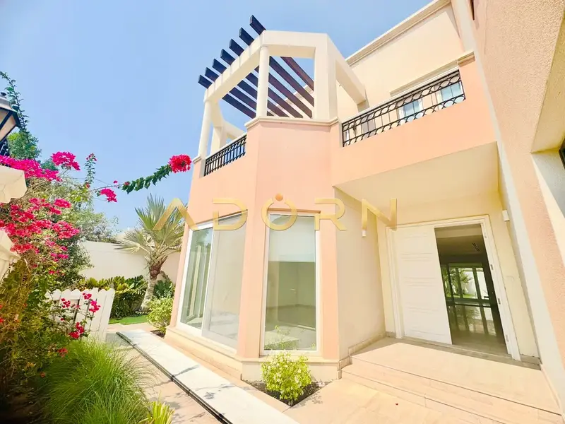 Independent Villa | Private pool & Garden | Spacious