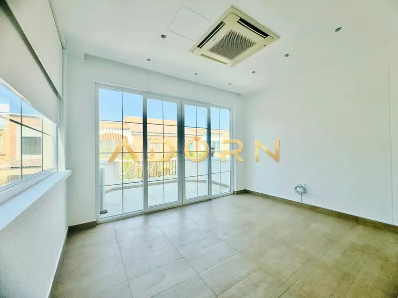Independent Villa | Private pool & Garden | Spacious