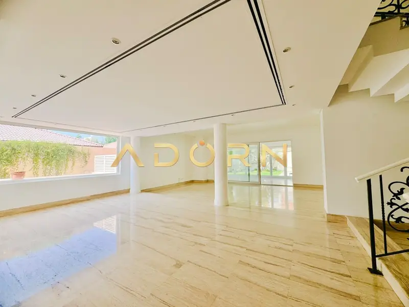 Independent Villa | Private pool & Garden | Spacious