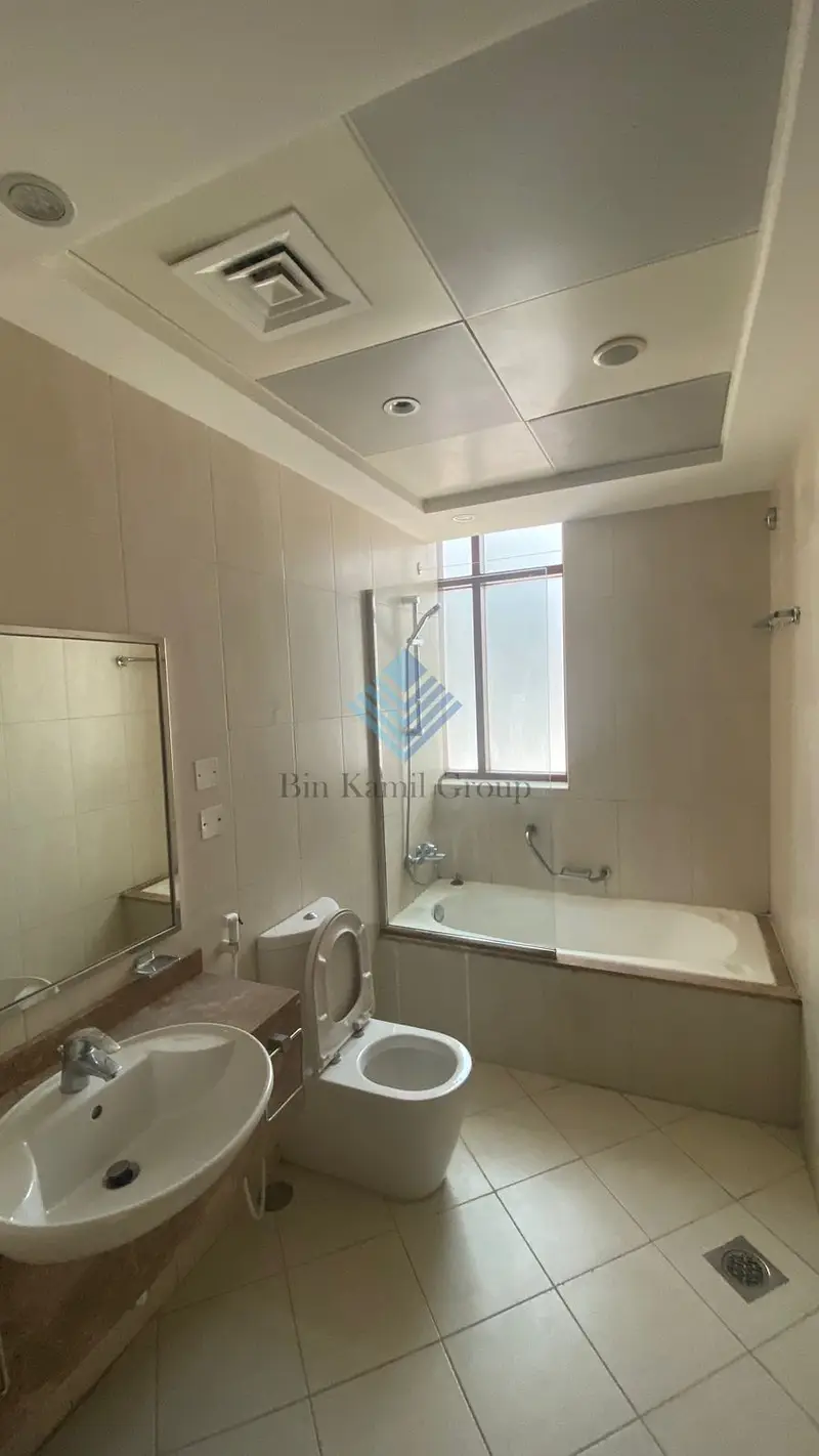 2 BEDROOM HALL FLAT AVILABLE FOR FAMILY ACCOMODATION IN AL NAHDA 1 , NO COMMISSION
