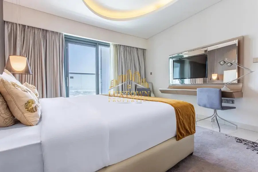 Biggest Size-High Floor-Luxurious-Well Maintained