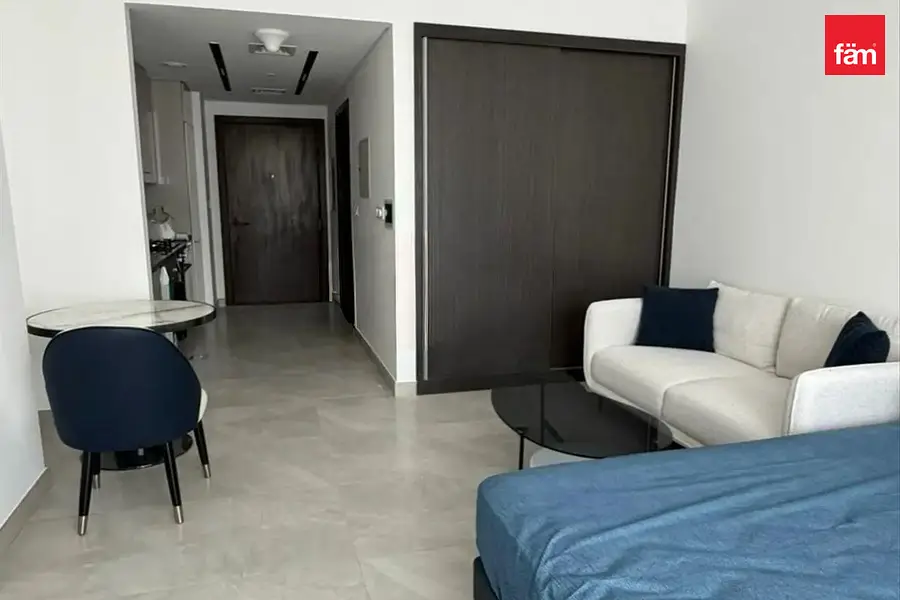 Spacious | Vacant On Transfer | Prime Location