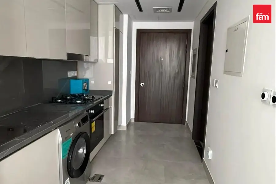 Spacious | Vacant On Transfer | Prime Location