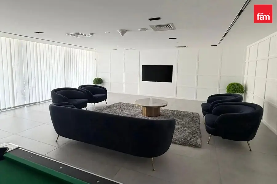 Spacious | Vacant On Transfer | Prime Location