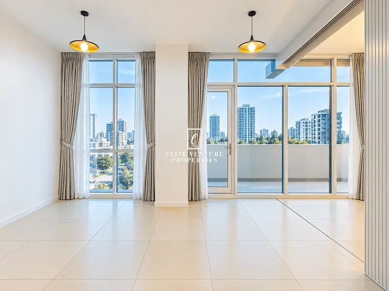 SPACIOUS LIVING | MODERN+STUDY | BIG BALCONY