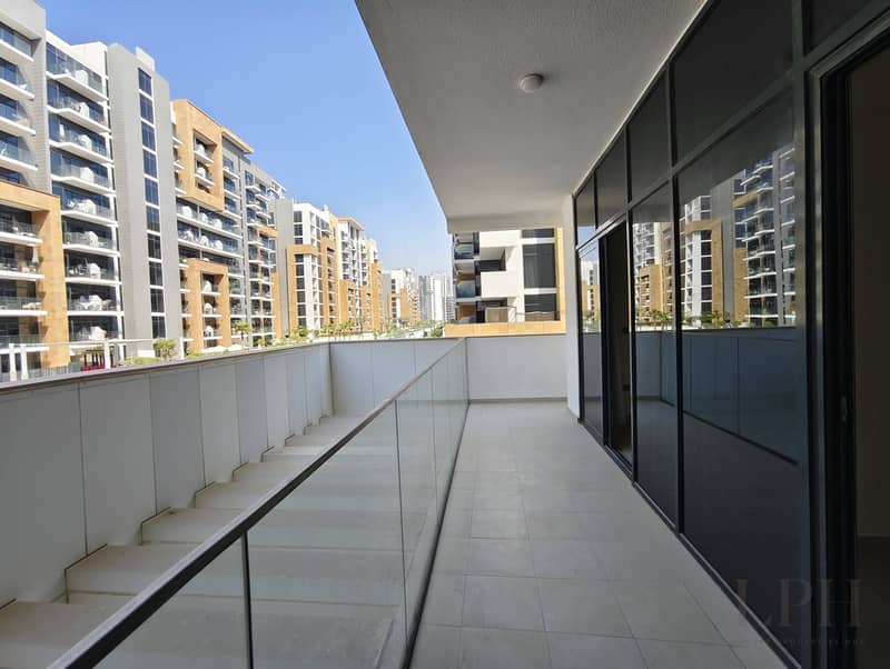 Spacious | Balcony | Community View Spacious | Balcony | Community View