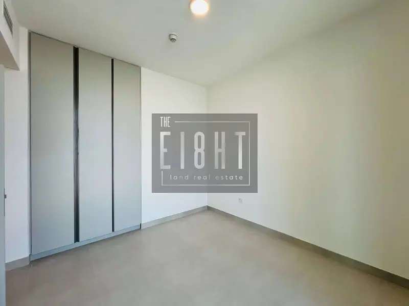 Waterfront 2BR Apartment | Creek Water Views |Corner Balcony