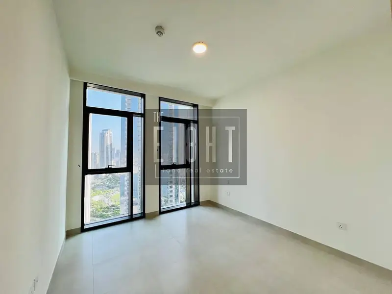 Waterfront 2BR Apartment | Creek Water Views |Corner Balcony