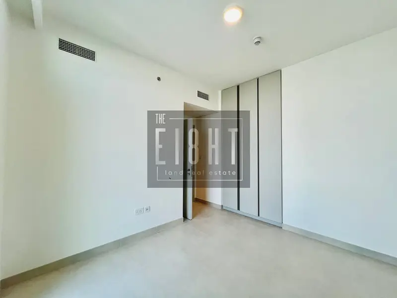 Waterfront 2BR Apartment | Creek Water Views |Corner Balcony