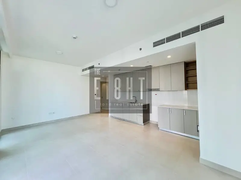 Waterfront 2BR Apartment | Creek Water Views |Corner Balcony