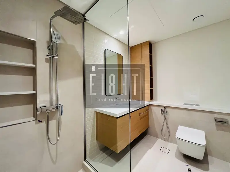 Waterfront 2BR Apartment | Creek Water Views |Corner Balcony