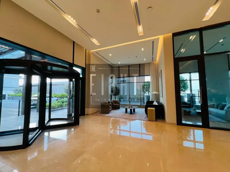 Waterfront 2BR Apartment | Creek Water Views |Corner Balcony