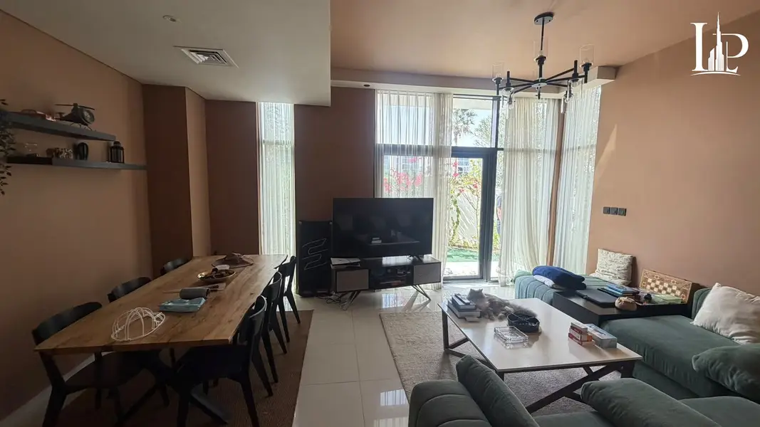 SINGLE ROW CORNER END UNIT Furnished 3BR Villa | Private Garden | Amazonia, DAMAC Hills 2