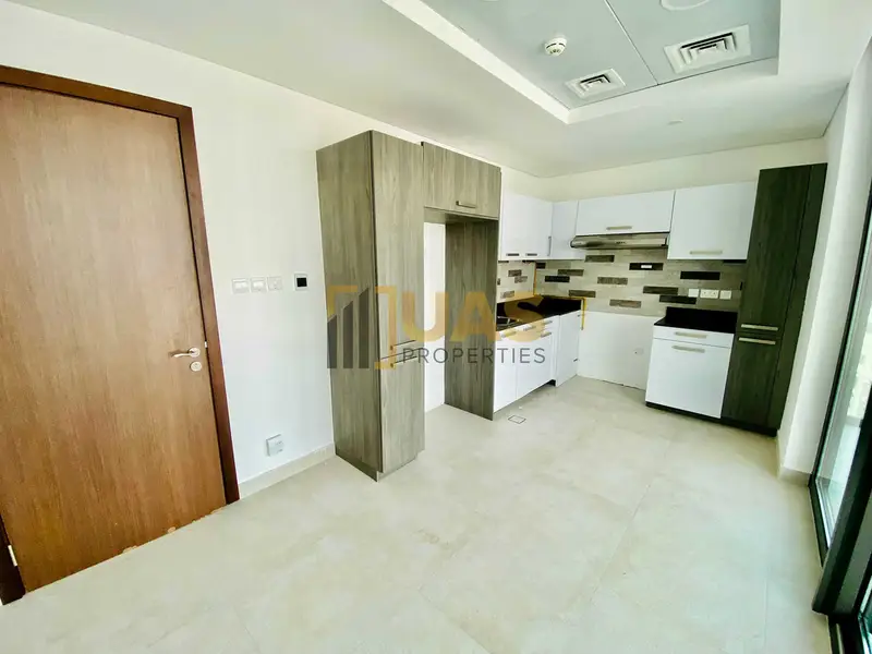 One Month Free | Luxury & Huge | Near MOE