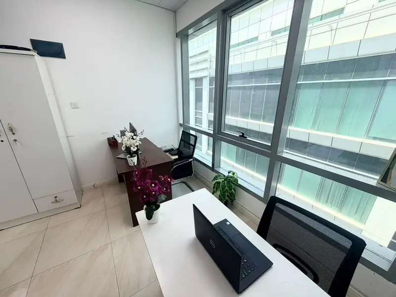 Amazing Office | Bank Account Assistance | Free Utilities