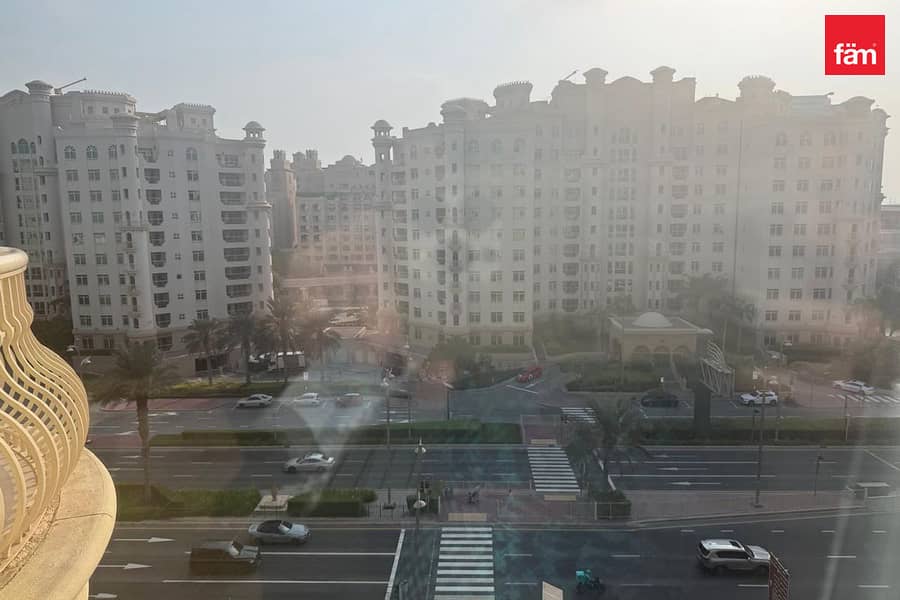 Stunning 3 bedroom apt with serviced amenities Stunning 3 bedroom apt with serviced amenities