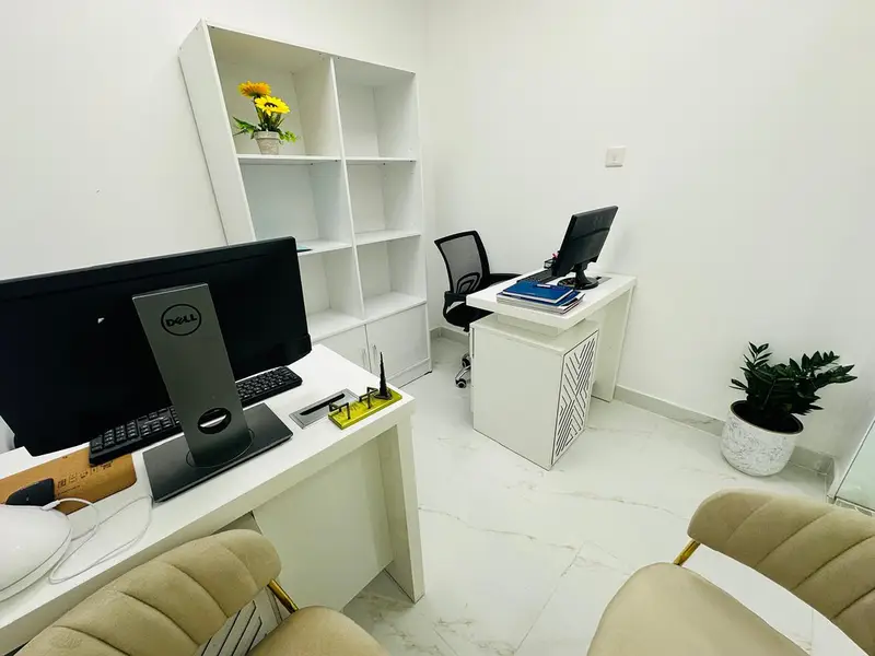 Modern Office | Bank Account Assistance | Free Amenities