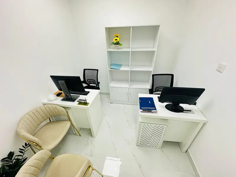 Modern Office | Bank Account Assistance | Free Amenities