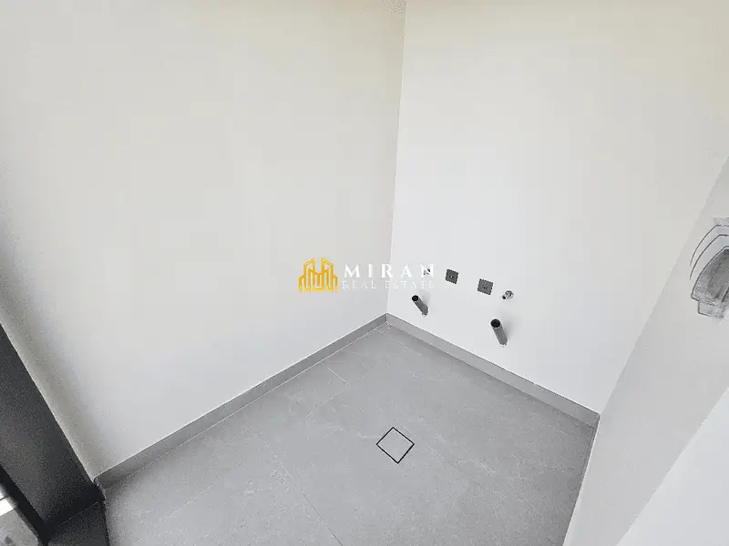3BHK + Maid - Near to mall - Best Amenities