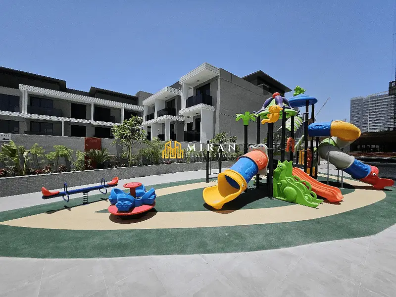 3BHK + Maid - Near to mall - Best Amenities