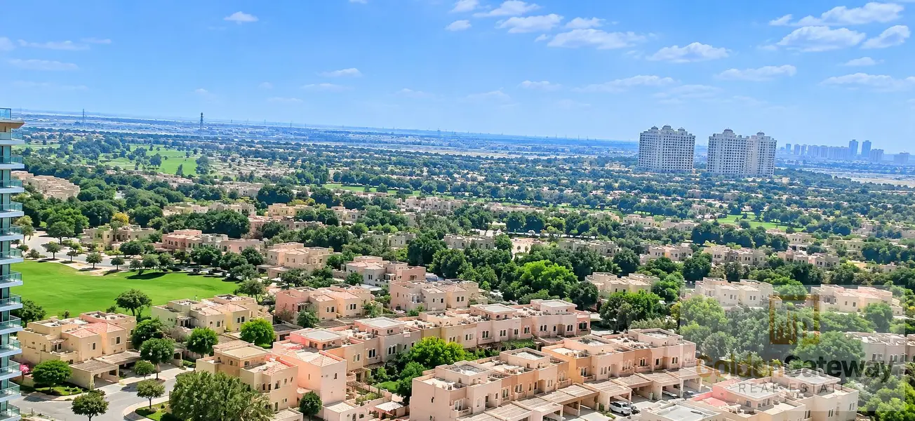Stunning Golf View | Well Maintained | High Floor