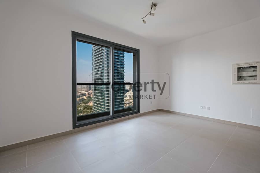 Well-Maintained | Multiple Options | Balcony