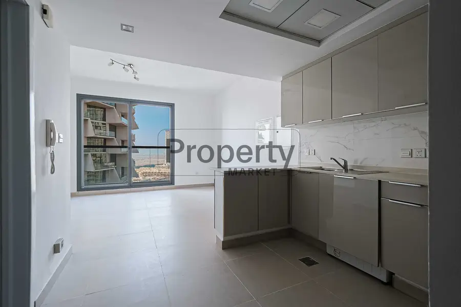 Well-Maintained | Multiple Options | Balcony